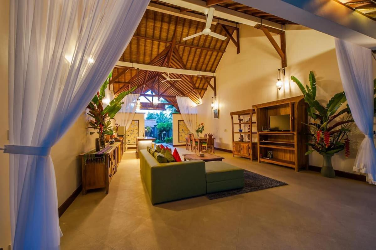 Luxury 3Br Infinity Jungle View Aashaya Villa Ubud Экстерьер фото